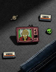 Pin Metálico Televisor Marcianos al Ataque