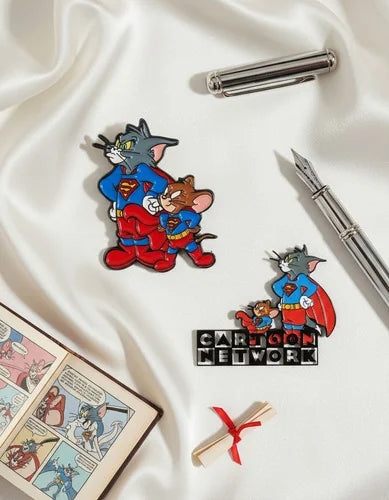 Pin Metálico Tom and Jerry Superman