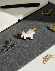 Pin Metálico Unicornio Pixelado