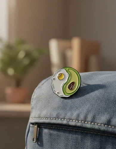 Pin Metálico Yin Yang Aguacate Huevo