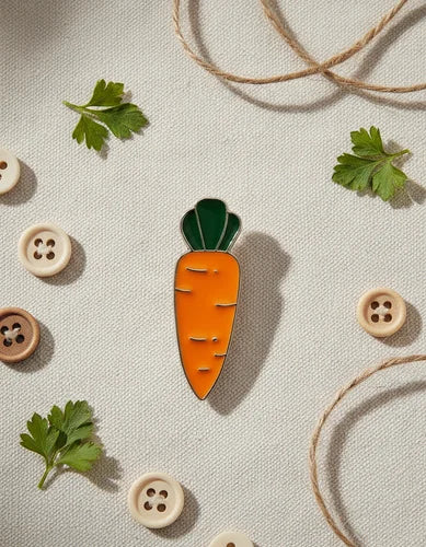 Pin Metálico Zanahoria